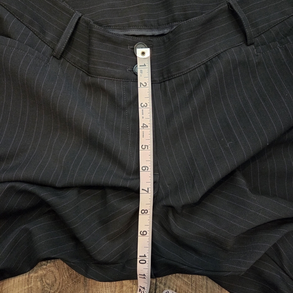 Lane Bryant Women's Dark Charcoal With Lavendar Pinstripe Pants Size 14 - Picture 9 of 13